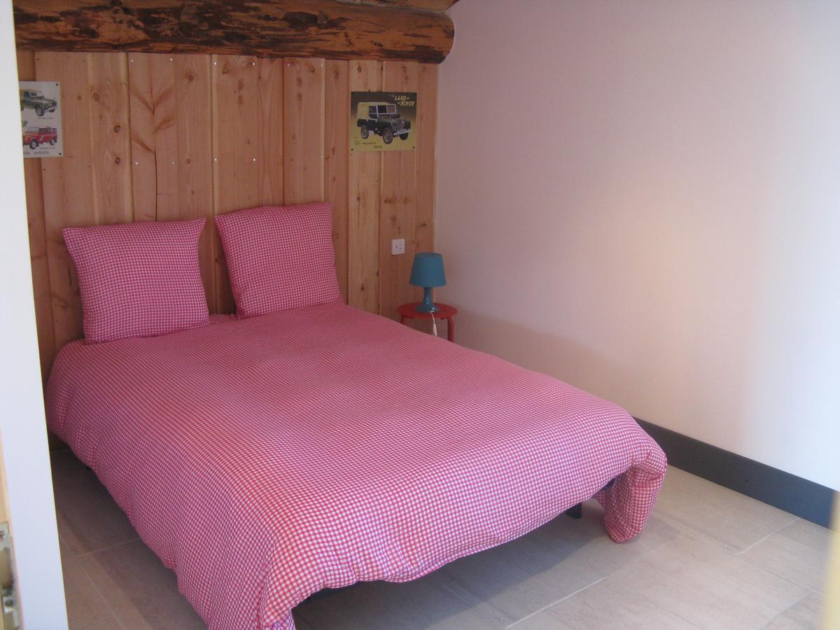 Chambre D'Hotes Chez Karine Et Roland Le Fied Room photo